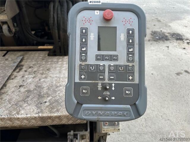 Paver Dynapac SD1800W asphalt paver