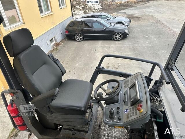 Асфальтоукладчик Dynapac SD1800W asphalt paver