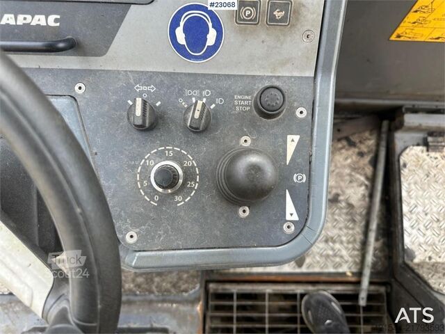 Асфальтоукладчик Dynapac SD1800W asphalt paver