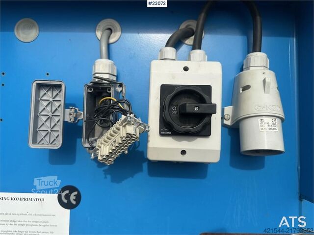 Machine forestière Husmann SPB 18 SW-E cardboard press. ECT