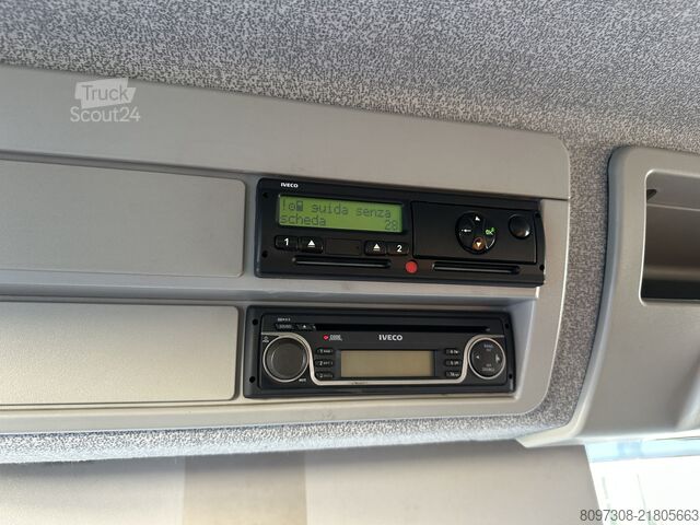 Gardinsidad skåpbil Iveco Eurocargo 80E22 Pritsche Plane  Automatik   TÜV