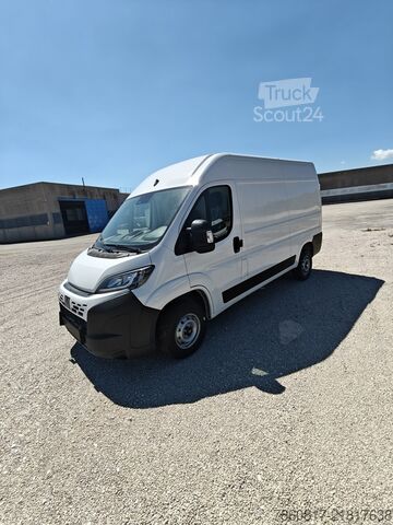 Slēgtais furgons FIAT DUCATO 35 L2H2 140CV