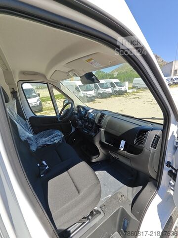 Slēgtais furgons FIAT DUCATO 35 L2H2 140CV