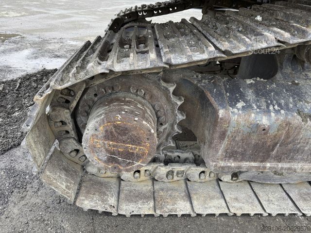 Pásový bagr LIEBHERR R904 STD Klima