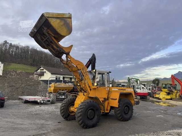 Kolový nakladač LIEBHERR L 531 Radlader Hochkippschaufel 6 Zylinder Motor