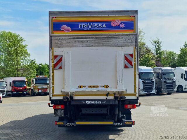Walizka Volvo FH 13.420 6x2 - Box - Loadlift - Manual gearbox...