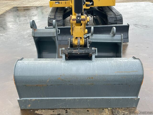 حفارة Caterpillar 306CR