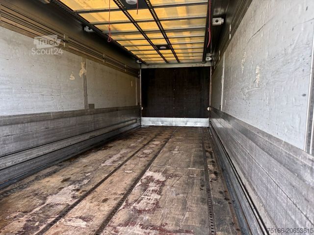 Tovornjak za prevoz pijač MERCEDES-BENZ ANTOS 2540 L Getränkekoffer 7,40 m LBW 2 T*LENK