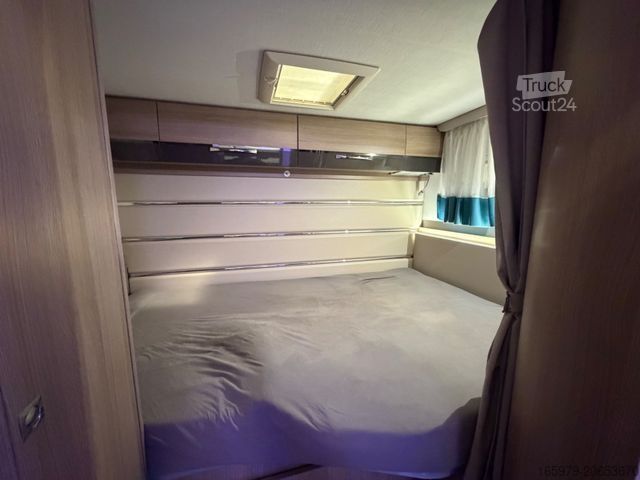 Félintegrált lakóautó CHAUSSON Chausson Flash 514