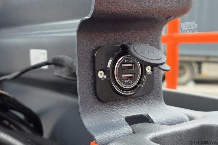 Mobile crane JLG 660SJ Quad Tracks Also Available For Rent, New, Di