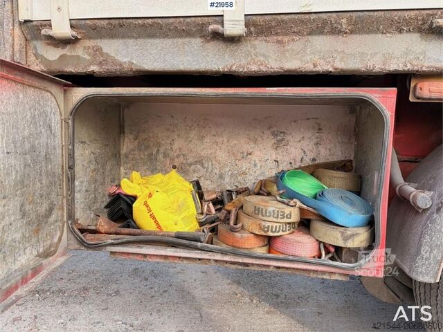 Platformas piekabe Tyllis L3 3-axle flatbed semi-trailer with side boards Re