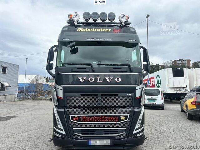 Standartinis-SZM Volvo FH500 6x2 Truck.