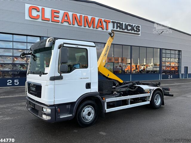 Система крюкообразных рычагов Man TGL 12.250 Palfinger haakarmsysteem