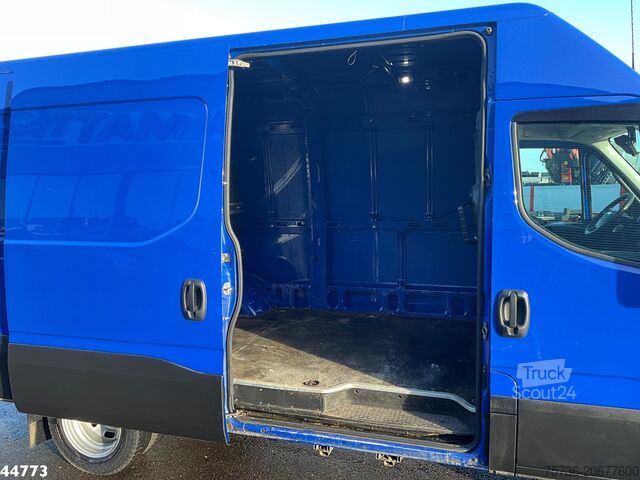 Siurbimo transporto priemonė Iveco Daily 35C18 RIONED hogedrukwater installatie