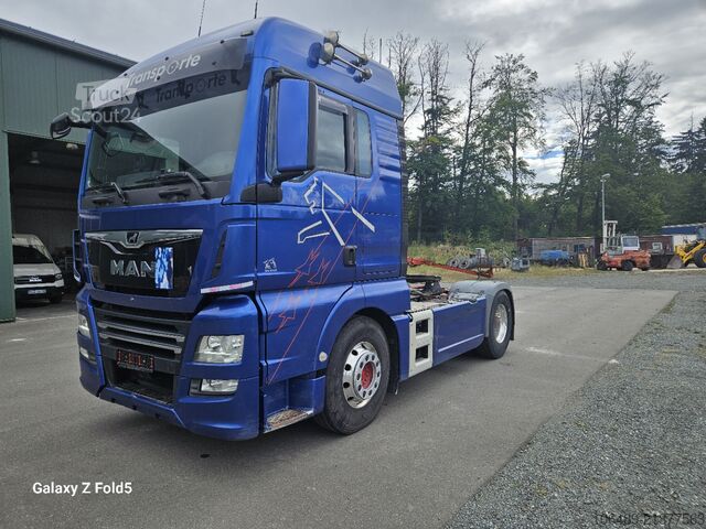 štandardný ťahač MAN TGX 18.520 Retarder