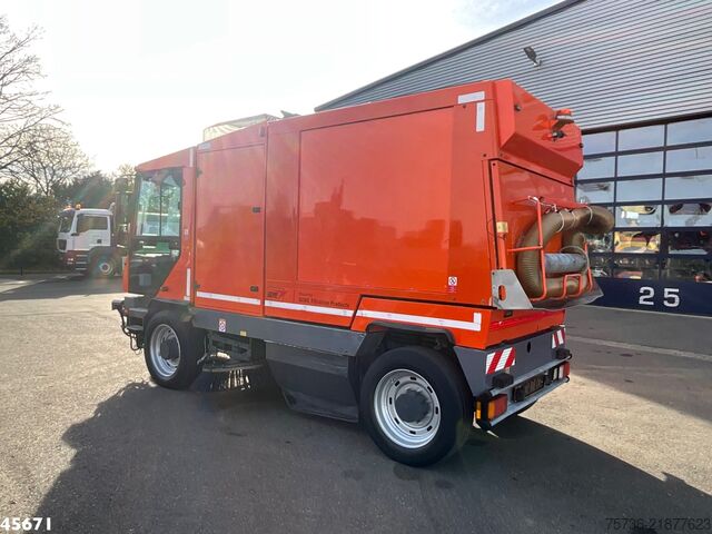 Gatusopmaskin Dulevo 5020  Euro 6 with 3-rd brush