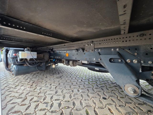 Skåpbil IVECO Eurocargo 75-190 / Ladebordwand / 6D