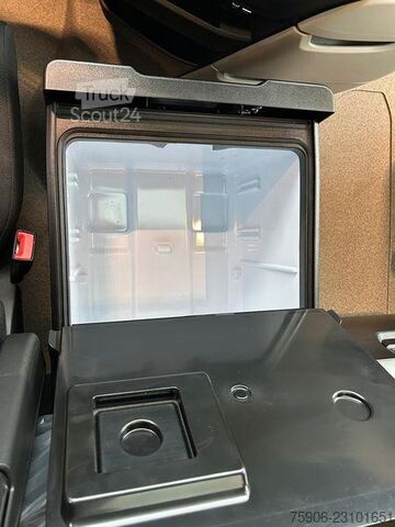  Iveco S-WAY