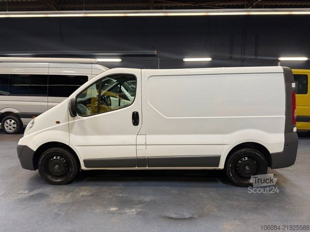 Slēgtais furgons OPEL Vivaro Kasten/Kombi L1H1 TÜV NEU 2.Hand
