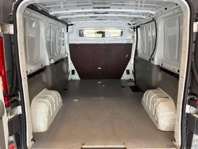 Slēgtais furgons OPEL Vivaro Kasten/Kombi L1H1 TÜV NEU 2.Hand