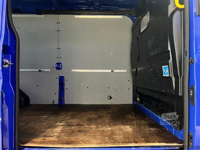 Komercijalno vozilo sa visokim krovom FORD Transit 2,2 TDCI Hoch+Lang*L3-H2*Garantie*1.Hand