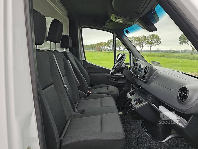 Kufr MERCEDES-BENZ SPRINTER 315 Bakwagen Laadklep!