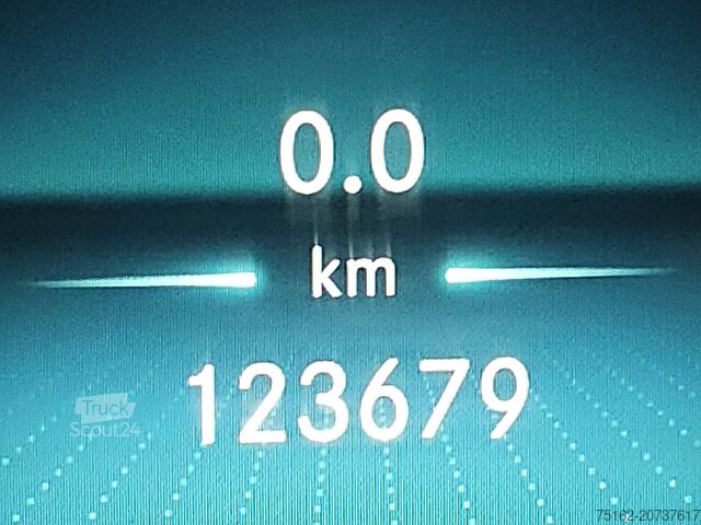 High-roof van MERCEDES-BENZ SPRINTER 315 CDI L2H2 PRO