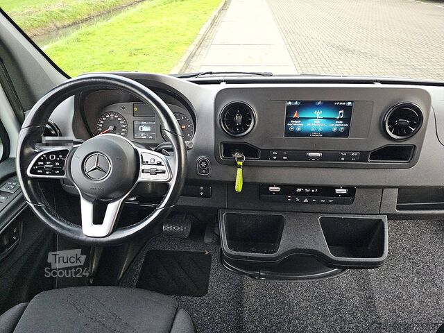 High-roof van MERCEDES-BENZ SPRINTER 316 L2H2 Navi RWD!