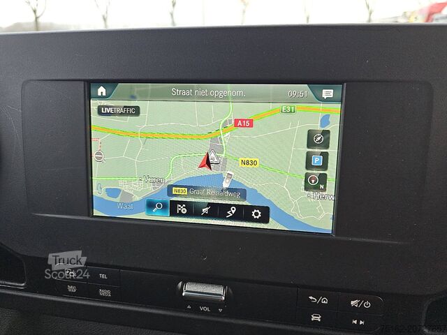 High-roof van MERCEDES-BENZ SPRINTER 316 L2H2 Navi RWD!