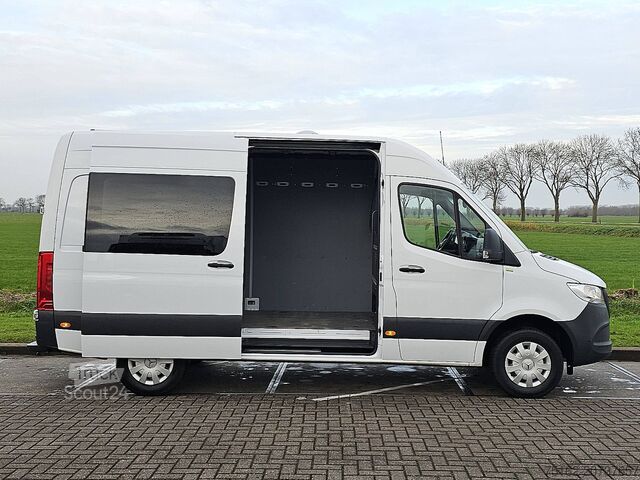 High-roof van MERCEDES-BENZ SPRINTER 316 L2H2 Navi RWD!