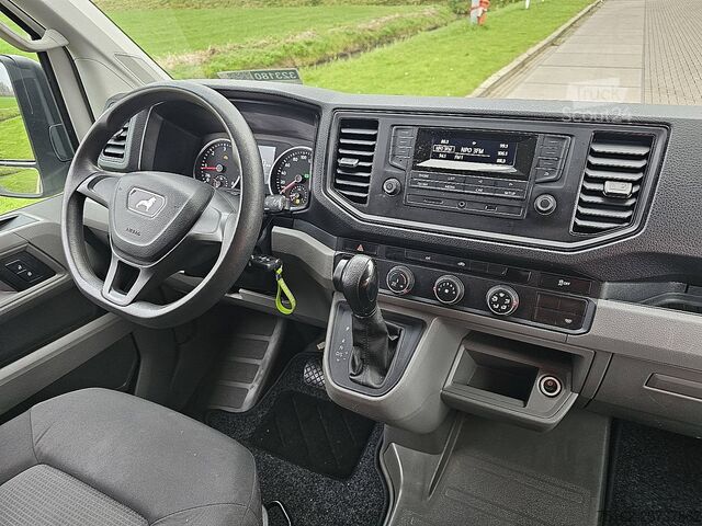 Camioneta familiar de techo alto M.A.N. TGE 3.140