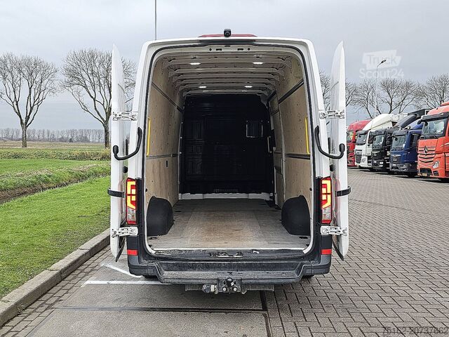 High-roof van M.A.N. TGE 3.140