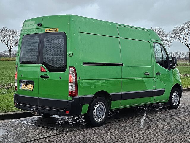 High-roof van RENAULT MASTER 2.3 DCI 130 L2H2