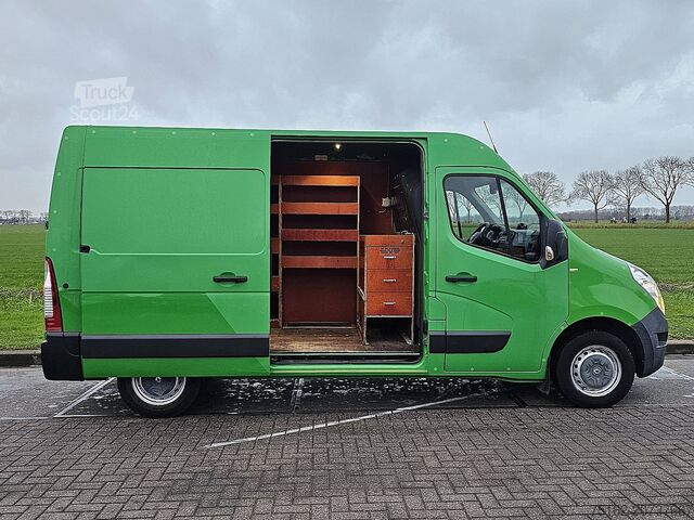 High-roof van RENAULT MASTER 2.3 DCI 130 L2H2