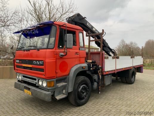 Φορτηγό γερανού DAF 2300 4X2 - HIAB 140 CRANE TRUCK