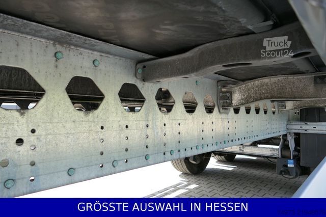 Naczepa otwarta z plandeką SCHMITZ CARGOBULL 6to Leergewicht Liftachse XL+Getränke ¤429.-mtl