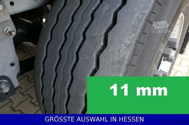 Naczepa otwarta z plandeką SCHMITZ CARGOBULL 6to Leergewicht Liftachse XL+Getränke ¤429.-mtl