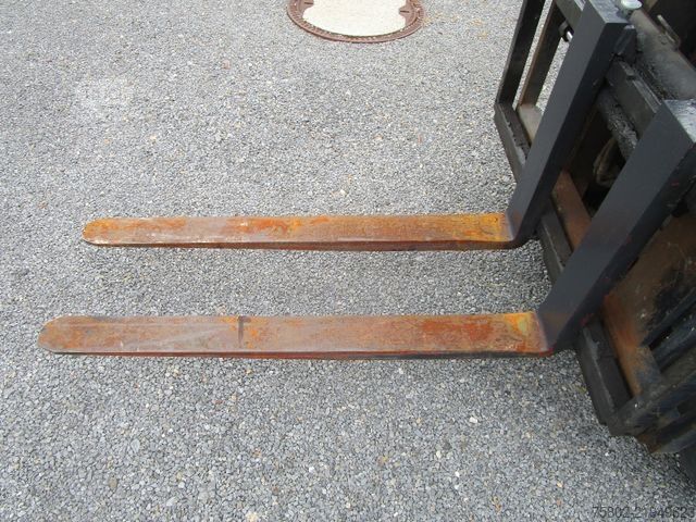 Carrello elevatore frontale DOOSAN G30G *Seitenschieber+Hubkraft ine+Gas*