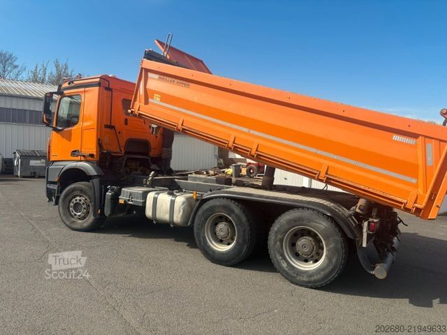 Tresidig tippbil MERCEDES-BENZ Arocs 2646 LK 6x4 Meiller