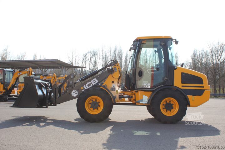 Kolesový nakladač 406 stupeň V + vidlica + lyžica JCB 406 Stufe V inkl. Gabel + Schaufel