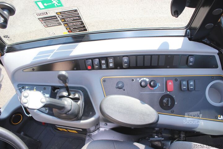 Kolesni nakladalnik JCB 406 Stufe V inkl. Gabel + Schaufel