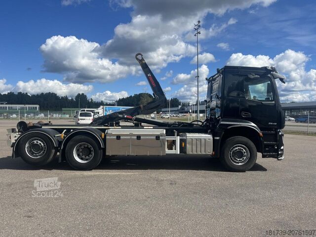 Φορτηγό με γάντζο Mercedes-Benz Arocs 2543 6x2*4 / 21t Hooklift HIABT