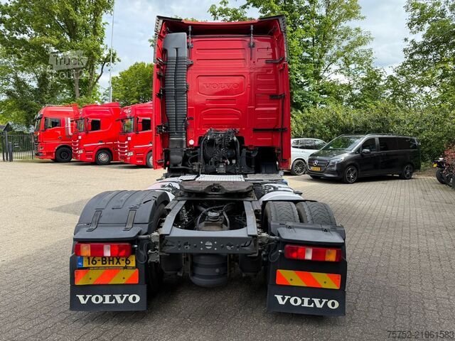 Standard-SZM Volvo FH 460 Globetrotter 2x tank NL Truck APK/TUV 01...