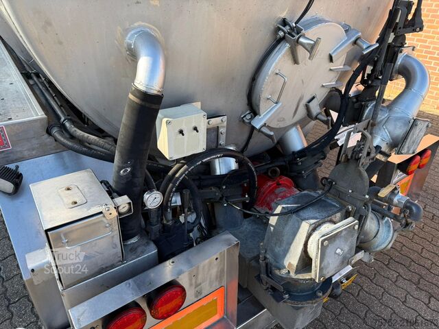 Depósito D-TEC 36m3 RVS Mestoplegger/Gulle/manure 6m3 Borger p...