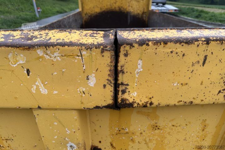 Kontejner s kavljem Hakenmulde mit Sörling