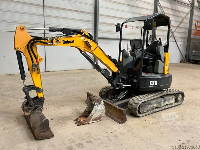 Minikoparka Bobcat E 26 EM