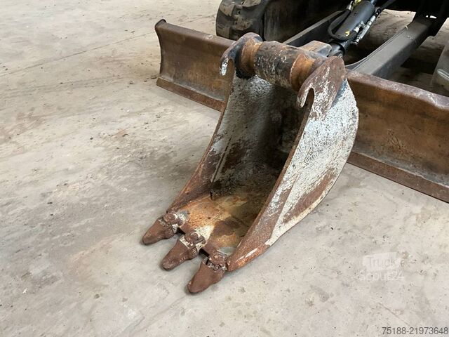 Minikoparka Bobcat E 26 EM