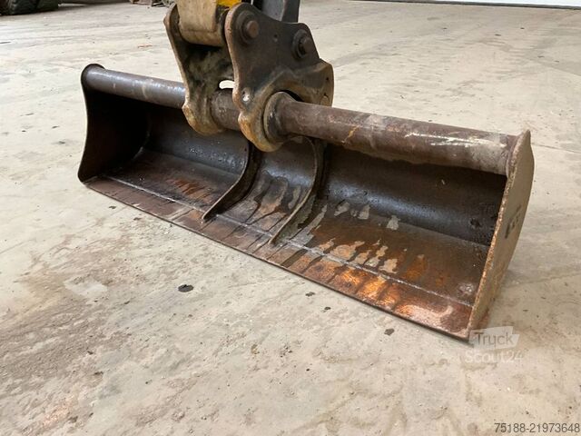 Minikoparka Bobcat E 26 EM