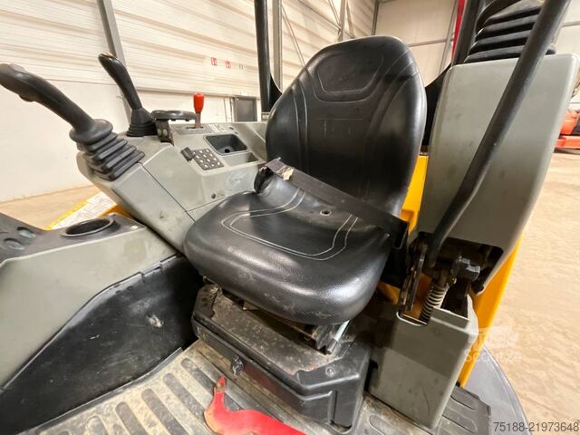 Minikoparka Bobcat E 26 EM