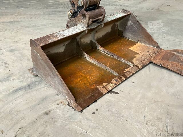 Excavadora Midi Terex TC 75